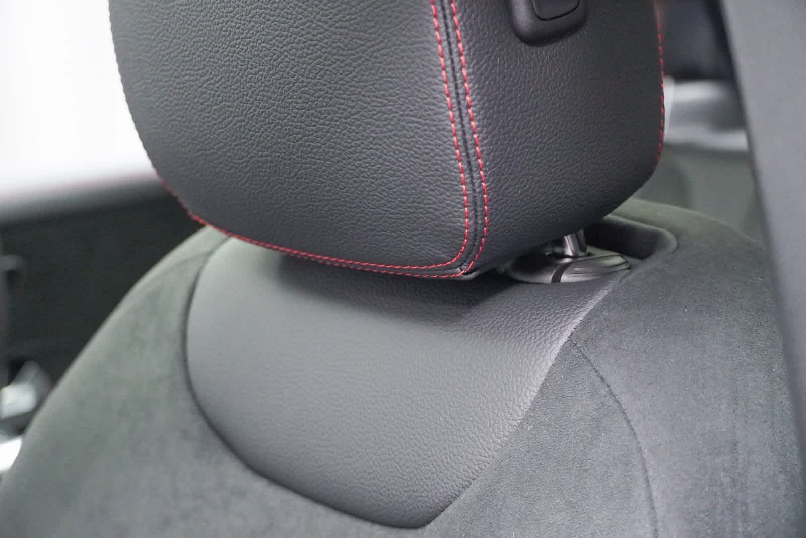 Thumbnail: 2025 Mercedes-Benz GLA - 23