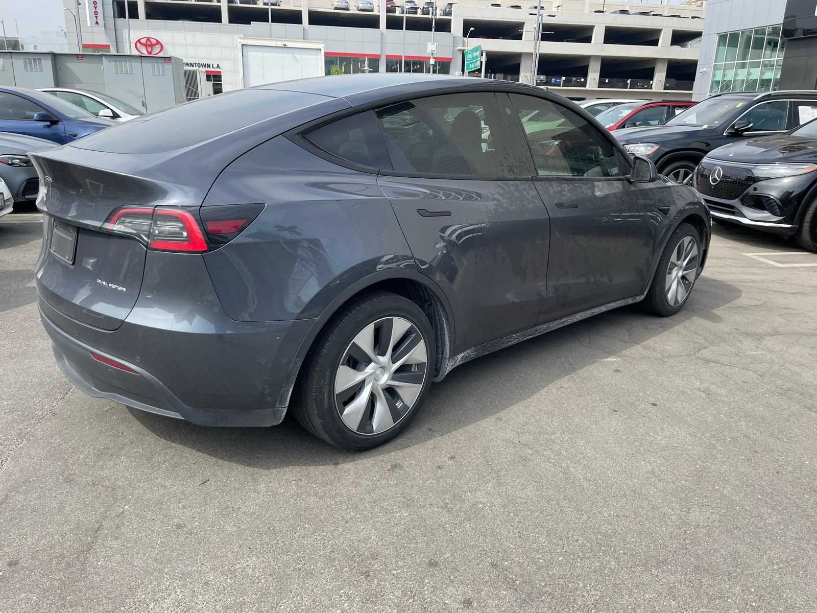 Thumbnail: 2021 Tesla Model Y - 3