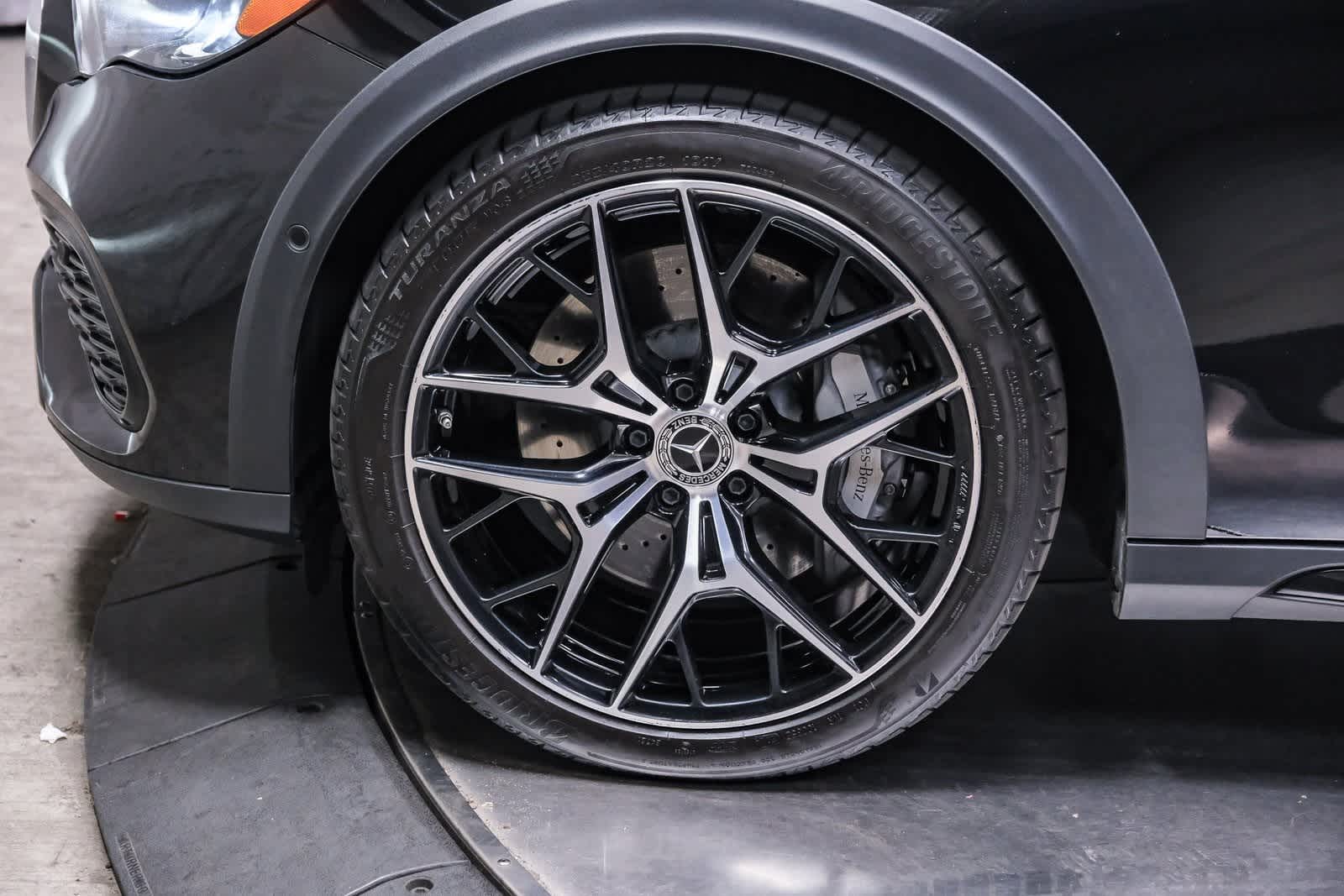 Thumbnail: 2025 Mercedes-Benz E-Class - 10