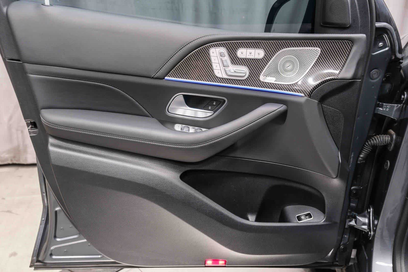 Thumbnail: 2024 Mercedes-Benz GL-Class - 22