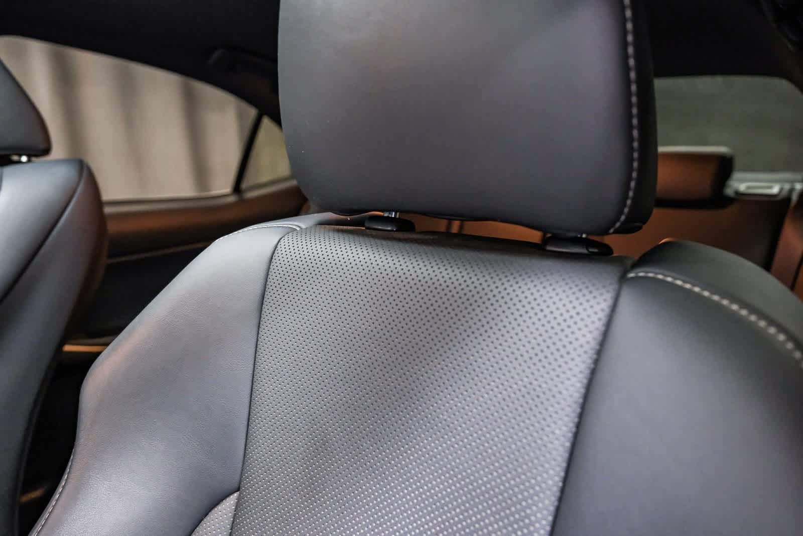 Thumbnail: 2017 Lexus IS - 22