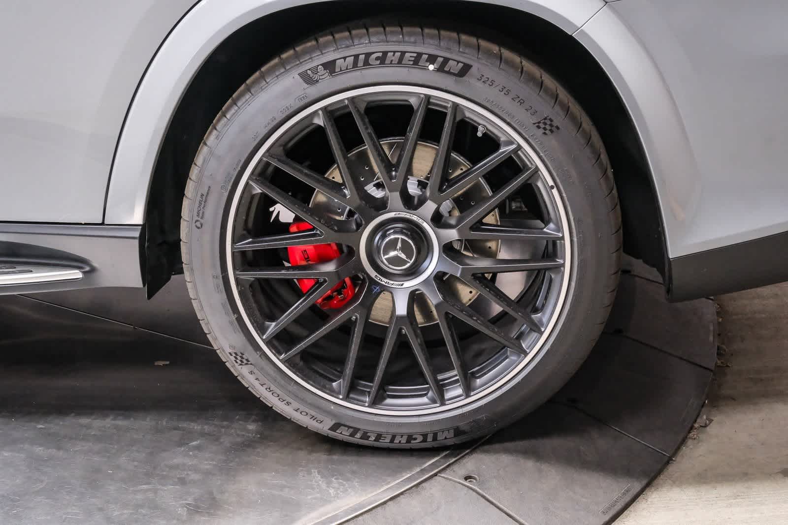 Thumbnail: 2026 Mercedes-Benz GL-Class - 9