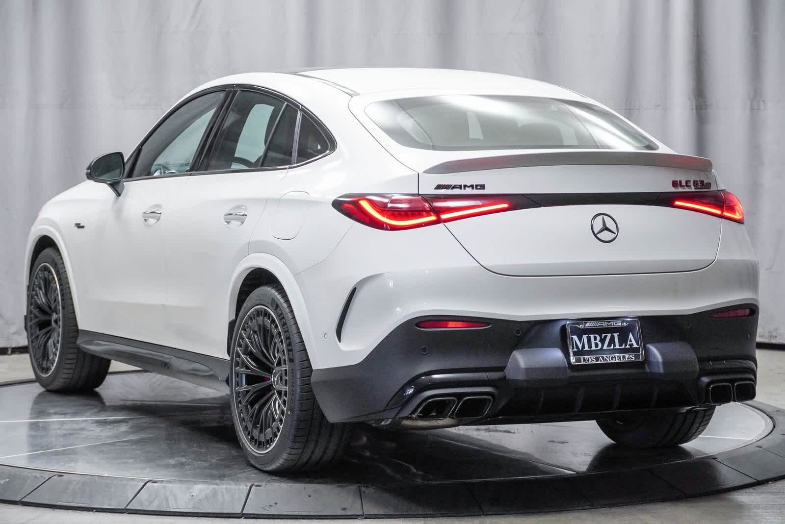 Thumbnail: 2025 Mercedes-Benz GL-Class - 2