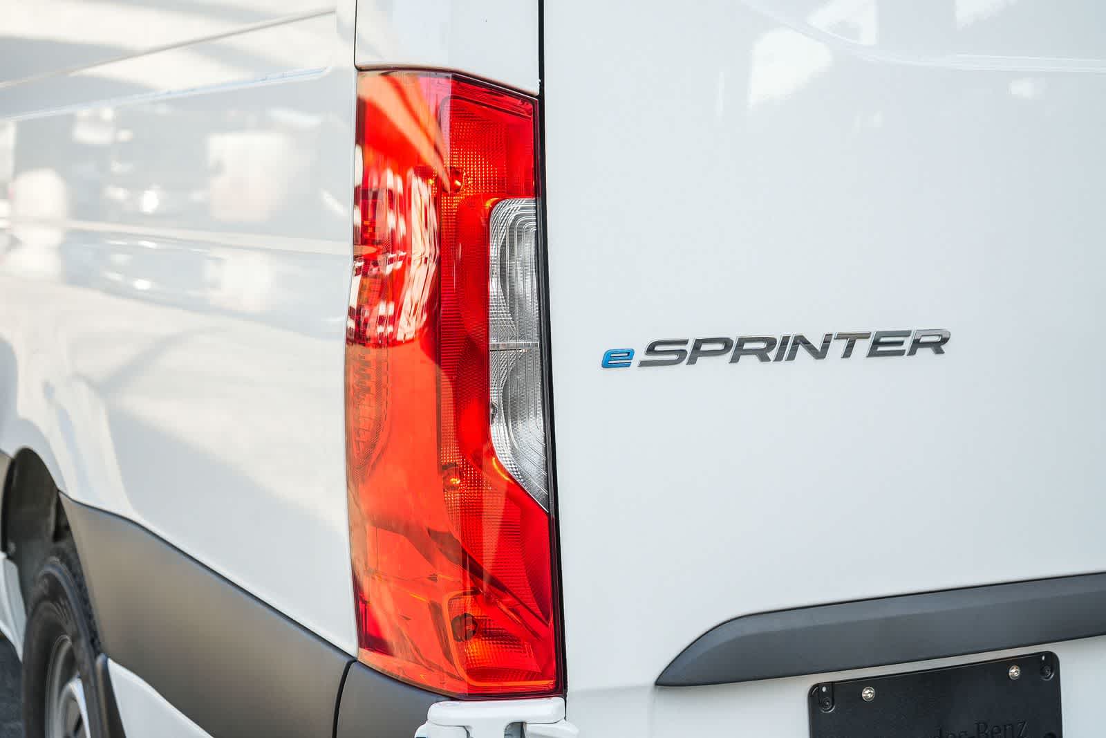 Thumbnail: 2025 Mercedes-Benz eSprinter - 10