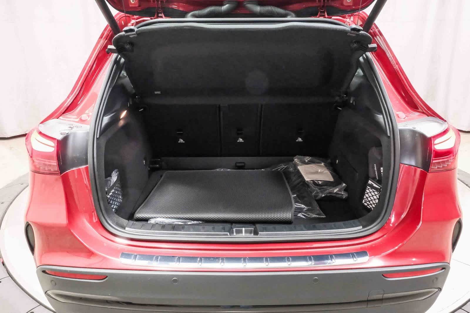 Thumbnail: 2026 Mercedes-Benz GLA - 28