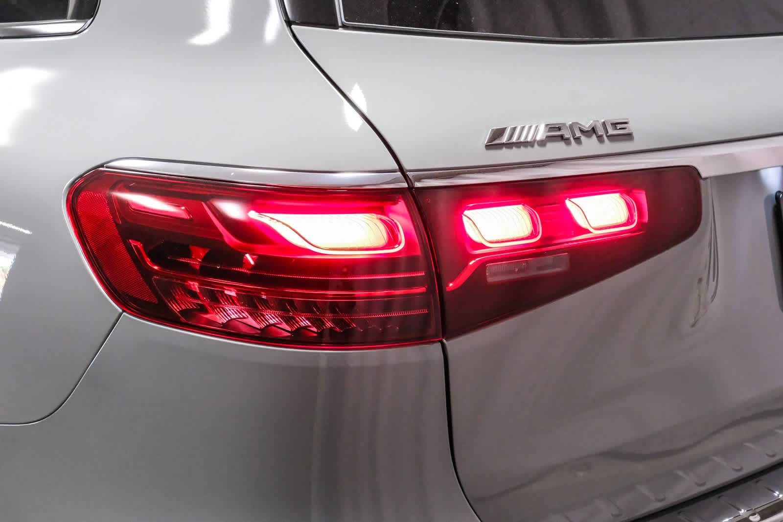 Thumbnail: 2026 Mercedes-Benz GL-Class - 7