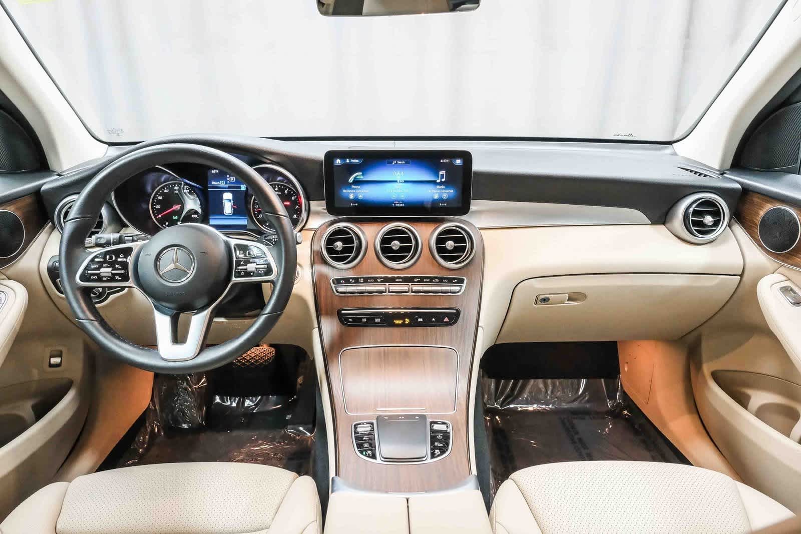 Thumbnail: 2022 Mercedes-Benz GLC - 13