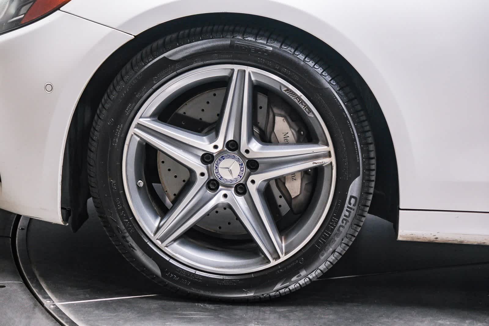 Thumbnail: 2017 Mercedes-Benz E-Class - 10