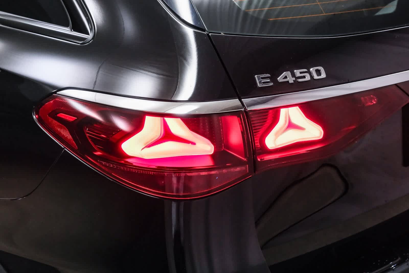 Thumbnail: 2025 Mercedes-Benz E-Class - 7