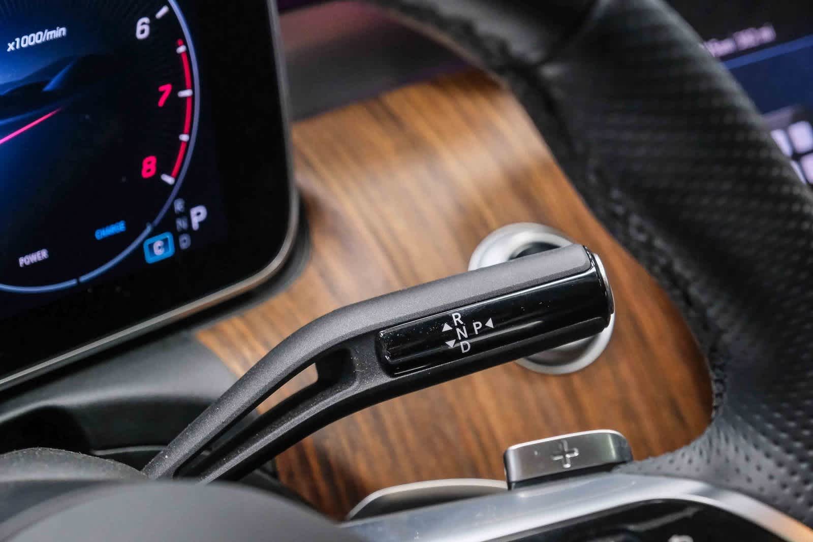 Thumbnail: 2025 Mercedes-Benz C-Class - 19