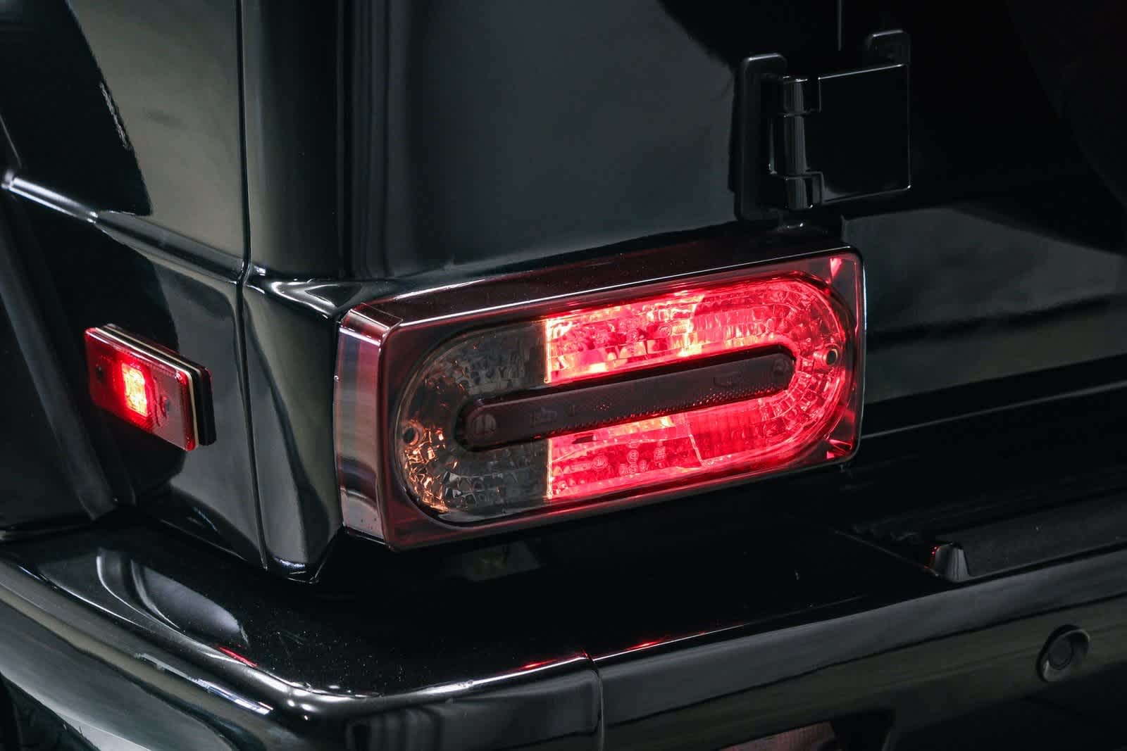 Thumbnail: 2016 Mercedes-Benz G-Class - 7