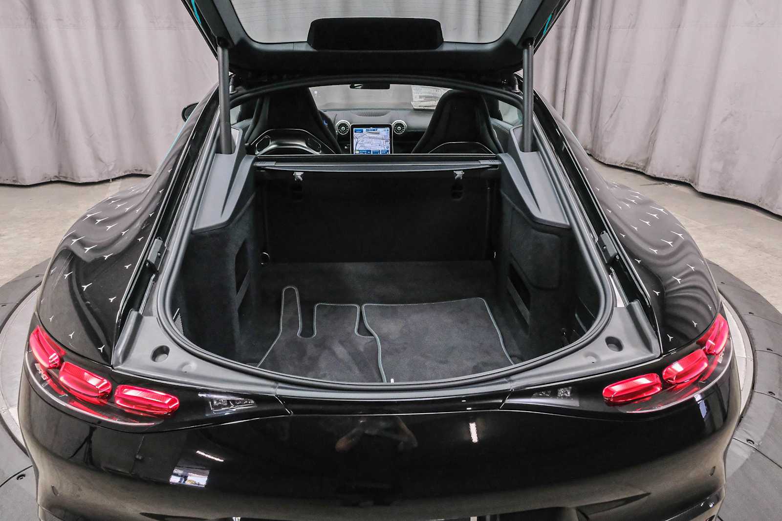 Thumbnail: 2025 Mercedes-Benz AMG GT - 28