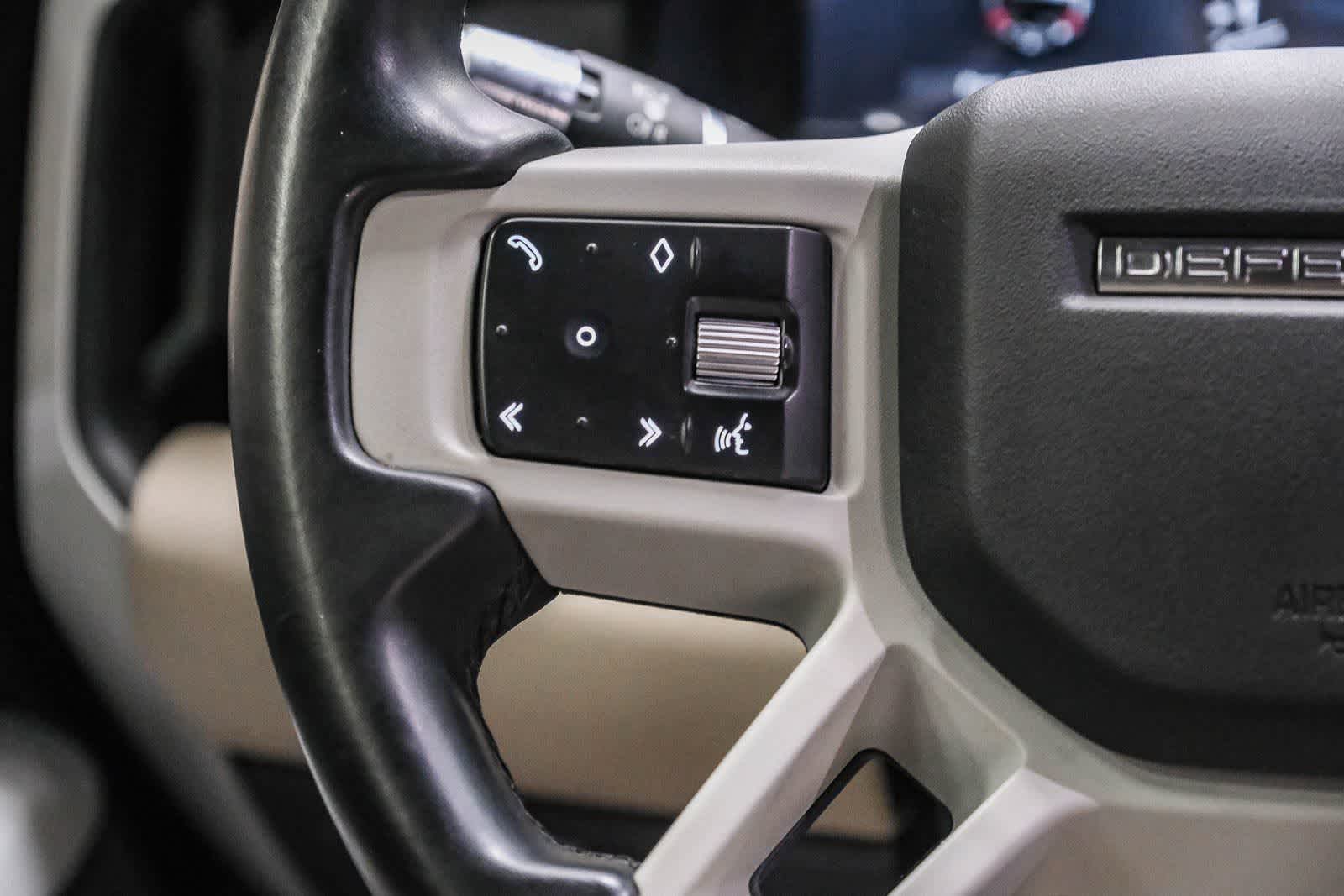 Thumbnail: 2022 Land Rover Defender - 20