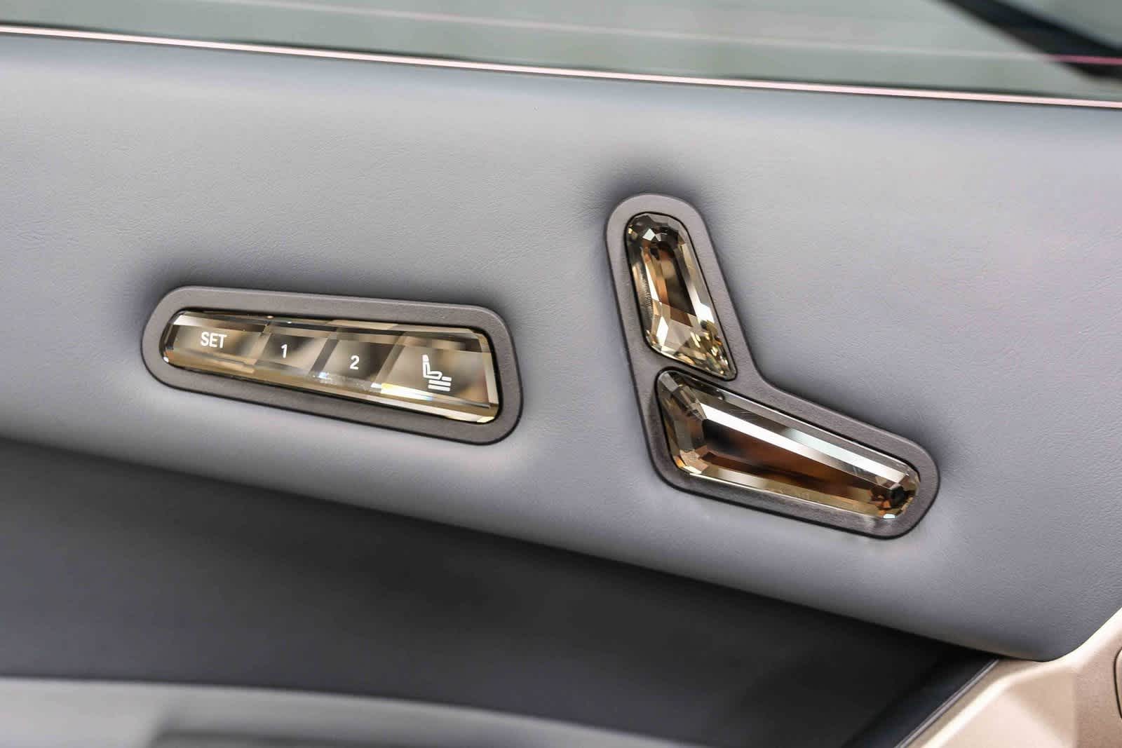 Thumbnail: 2023 BMW iX - 19