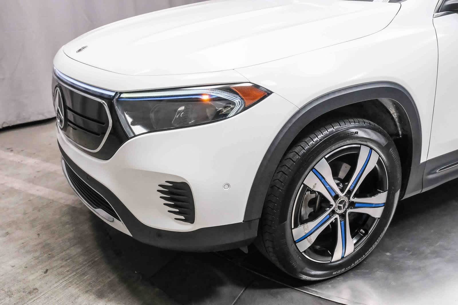 Thumbnail: 2023 Mercedes-Benz EQB - 12