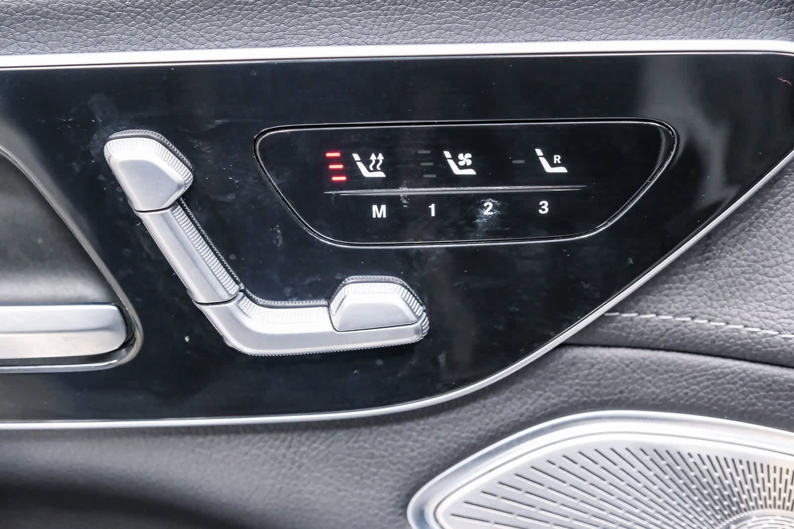 Thumbnail: 2023 Mercedes-Benz EQS - 21