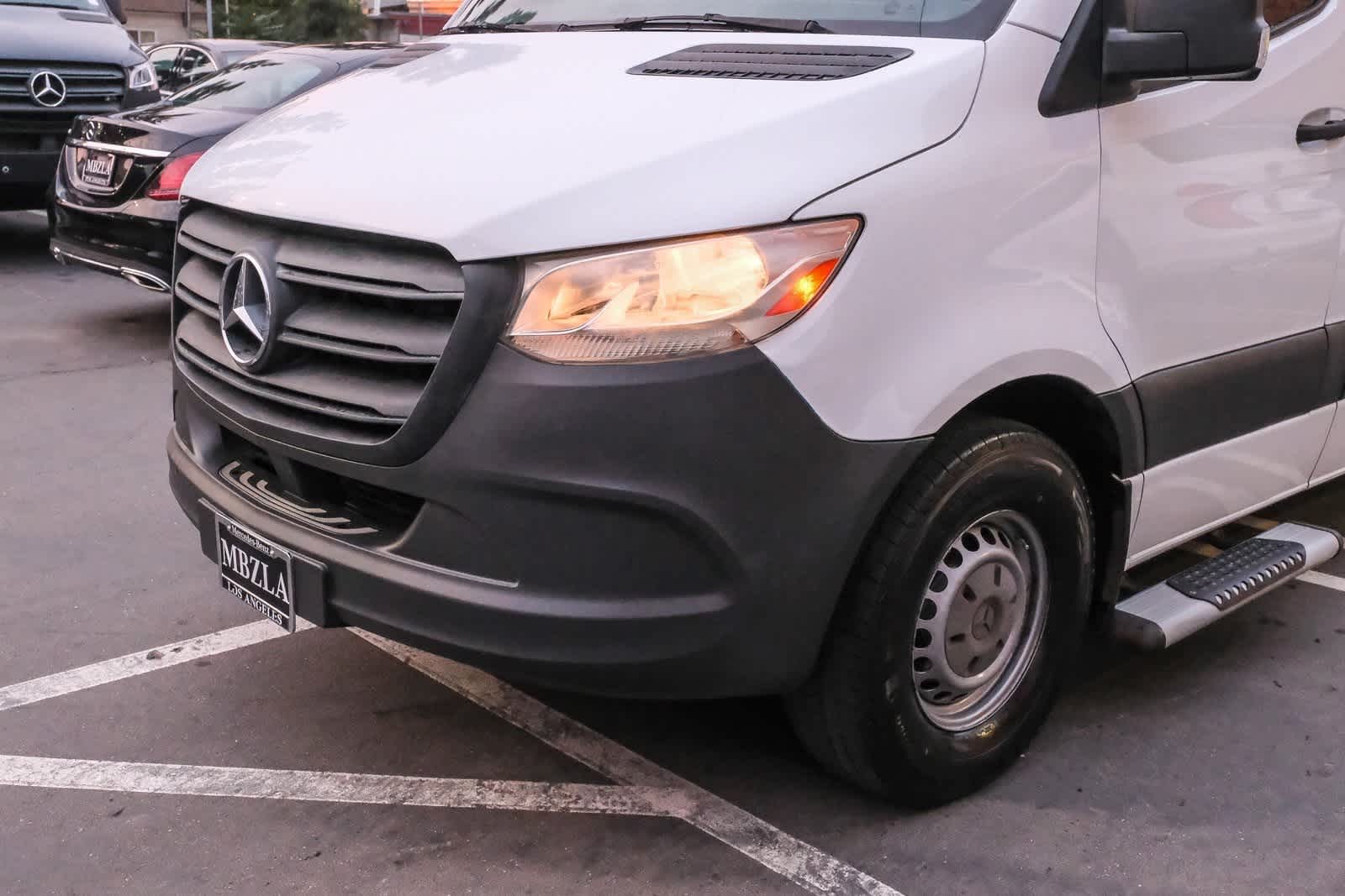 Thumbnail: 2021 Mercedes-Benz Sprinter - 11