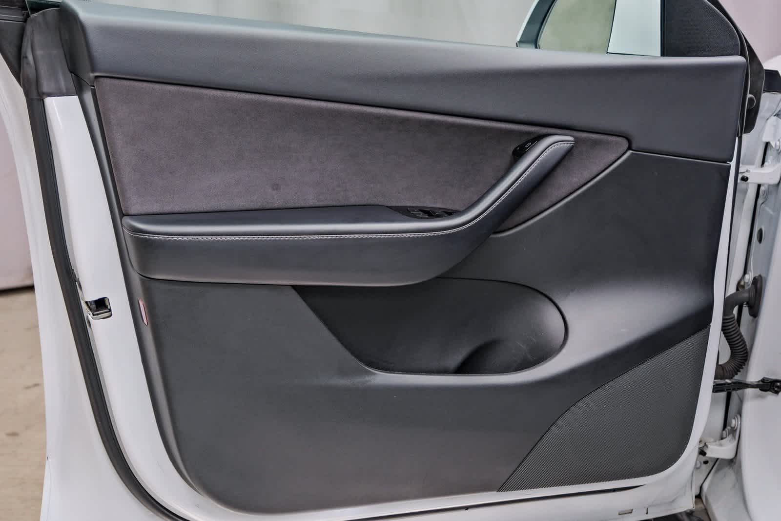 Thumbnail: 2021 Tesla Model Y - 20