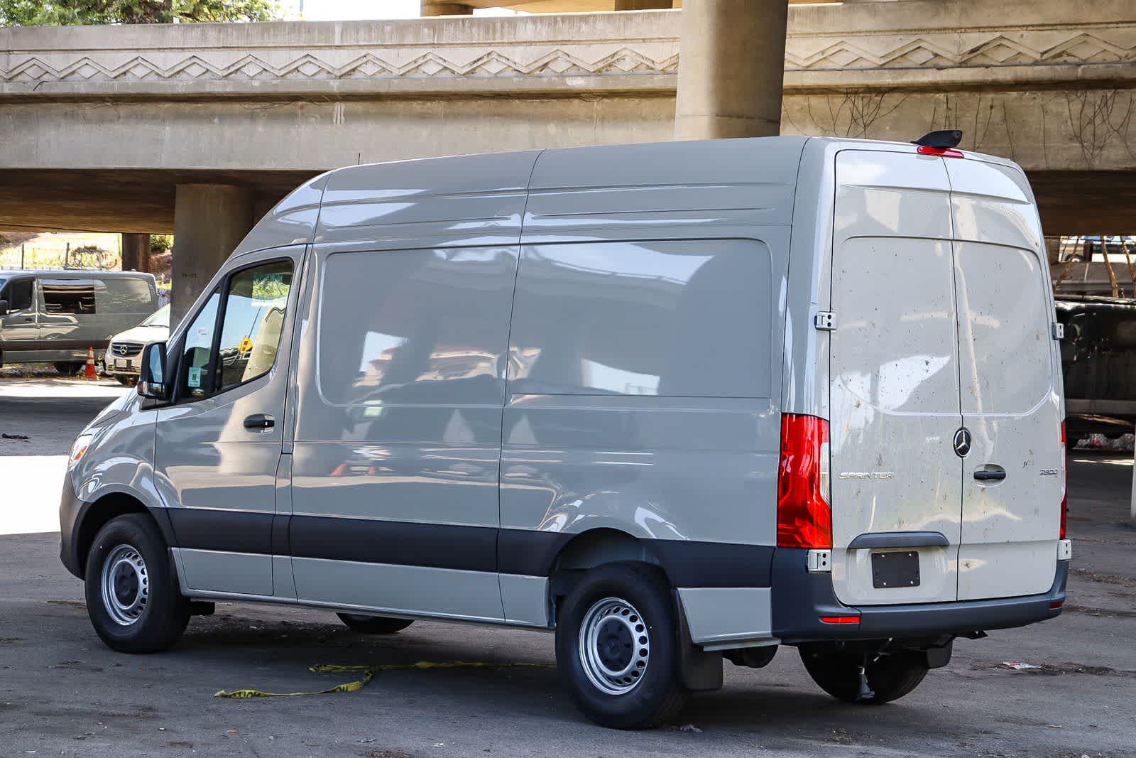 Thumbnail: 2026 Mercedes-Benz Sprinter - 6