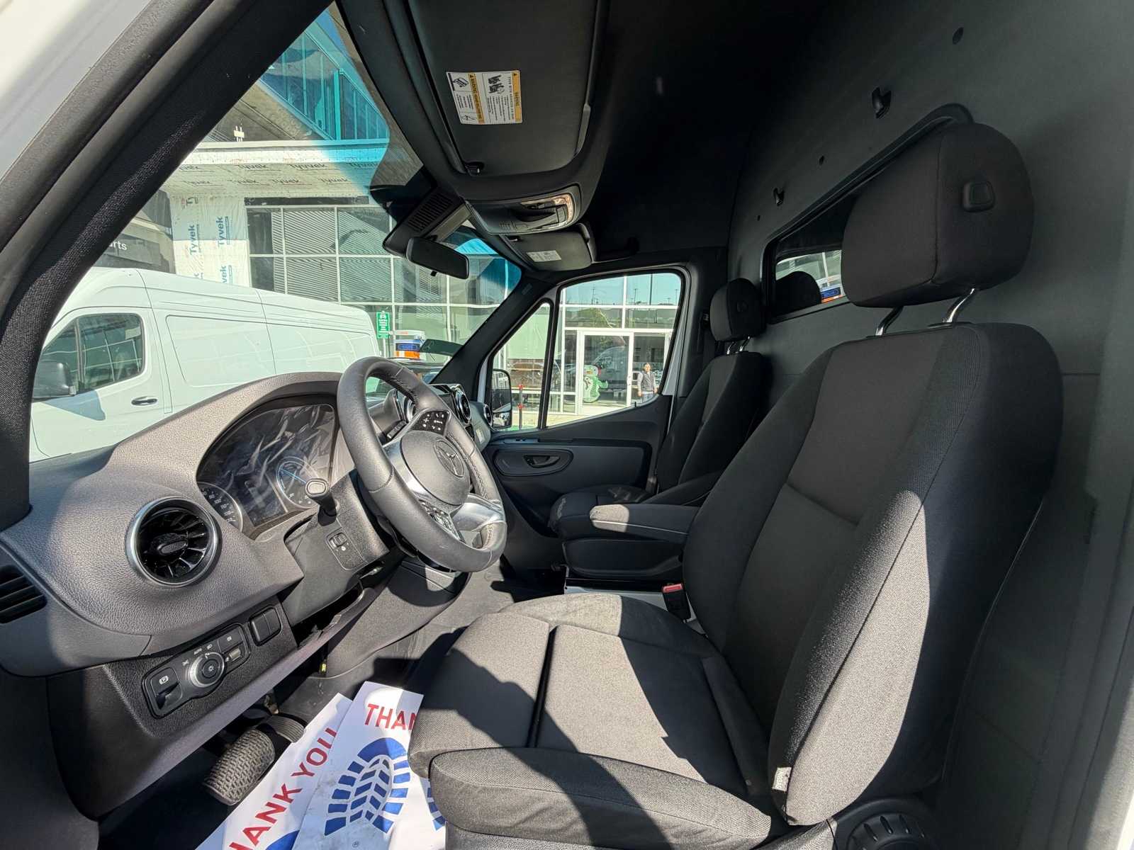 Thumbnail: 2024 Mercedes-Benz eSprinter - 6