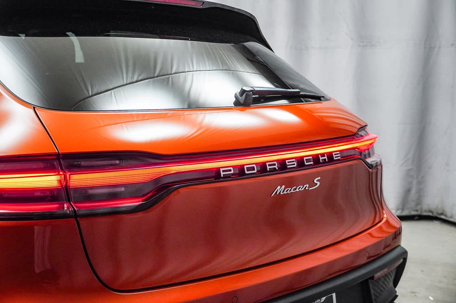 2023 Porsche Macan S 13