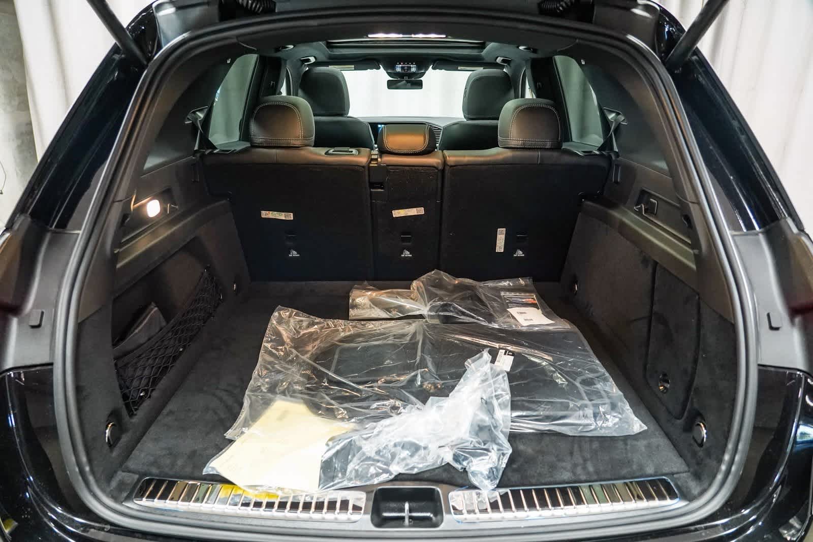 Thumbnail: 2026 Mercedes-Benz GLE - 21