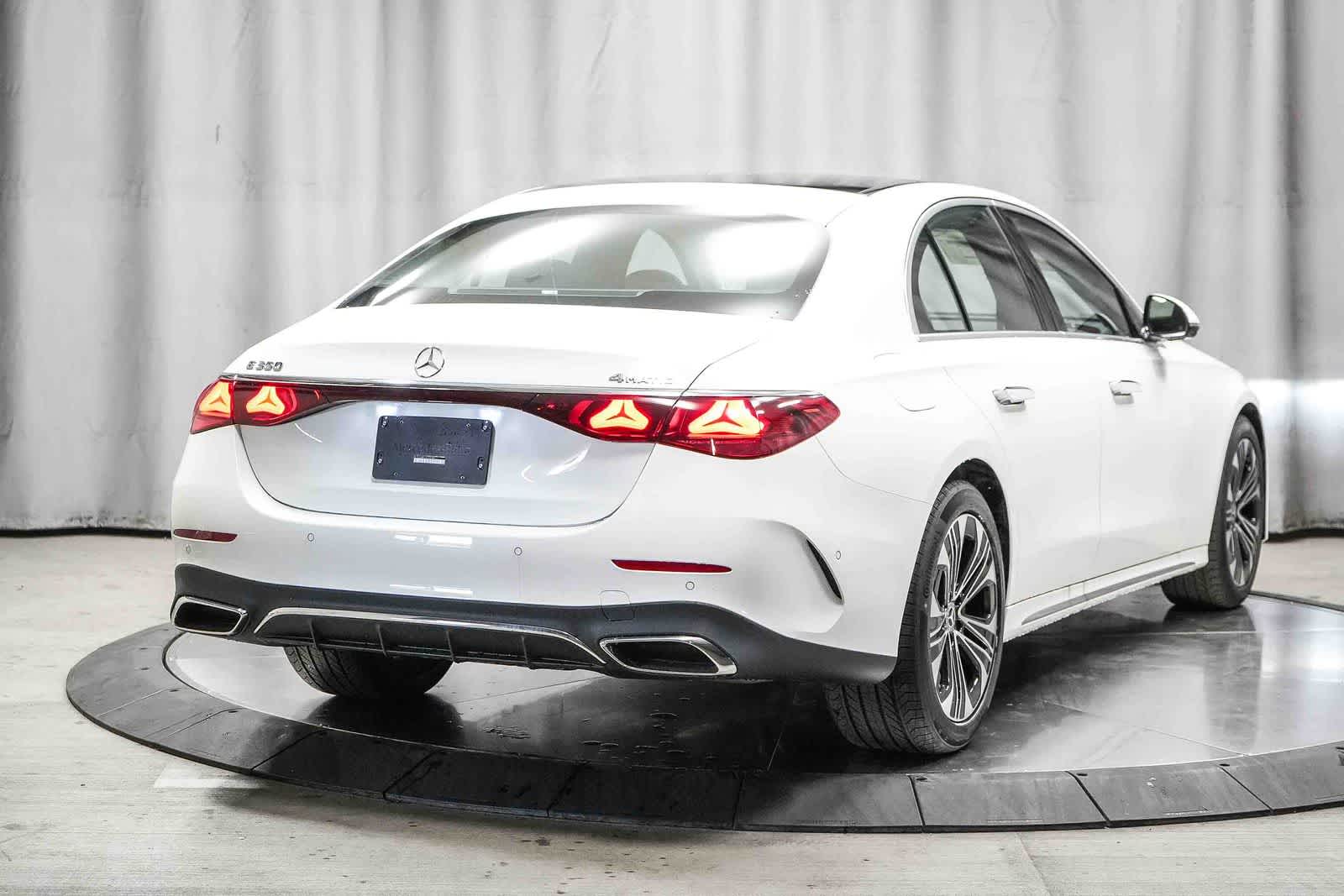 Thumbnail: 2026 Mercedes-Benz E-Class - 4