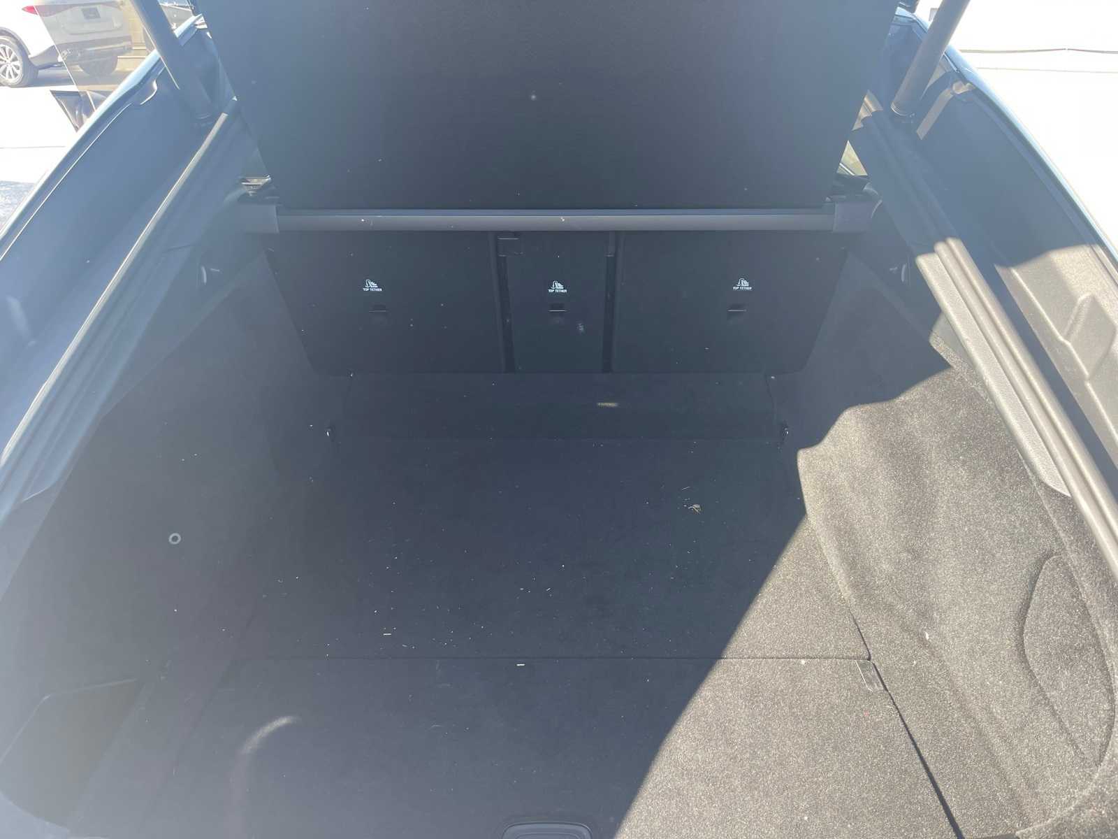 Thumbnail: 2023 Mercedes-Benz EQS - 8