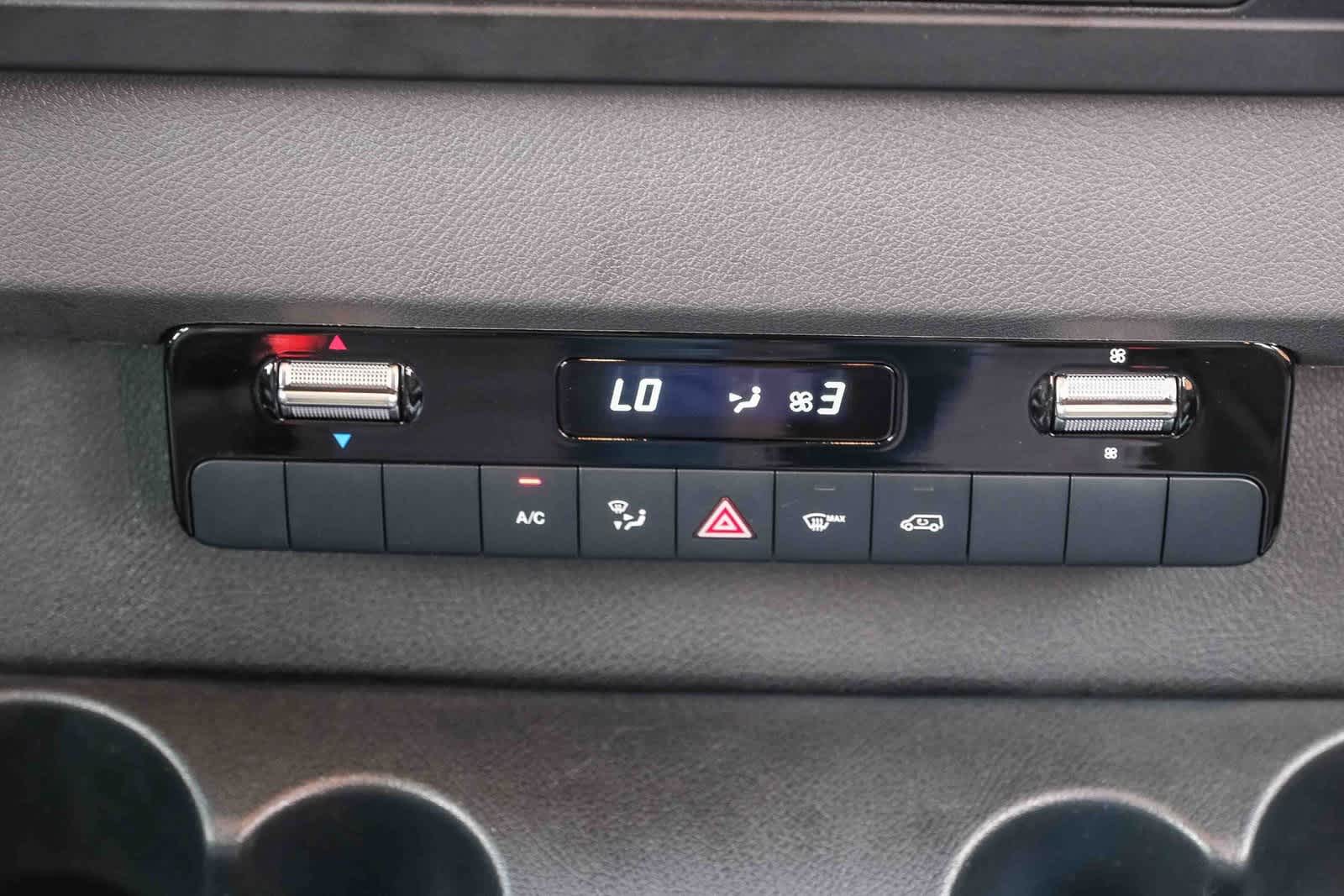 Thumbnail: 2024 Mercedes-Benz Sprinter - 16