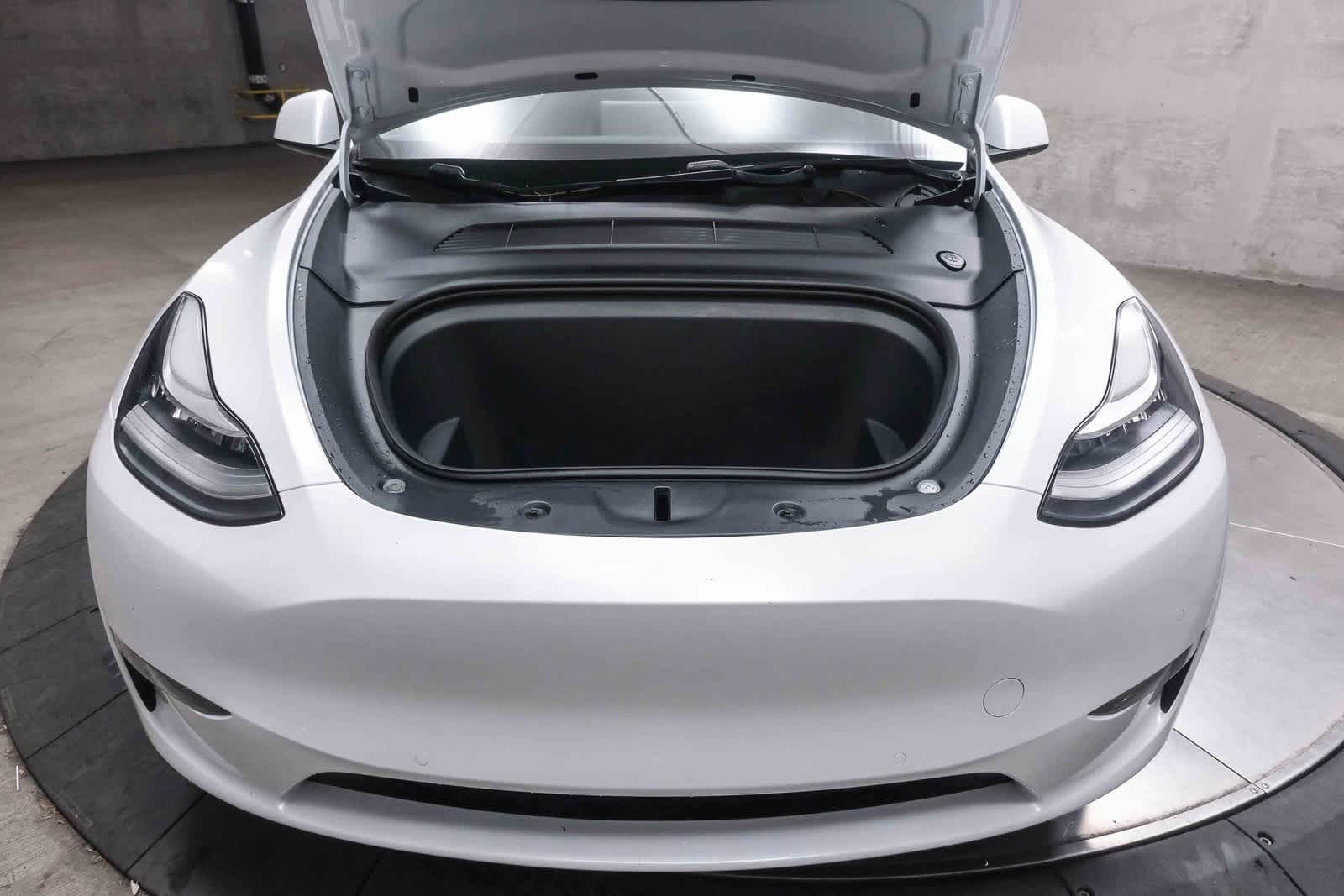 Thumbnail: 2020 Tesla Model Y - 26