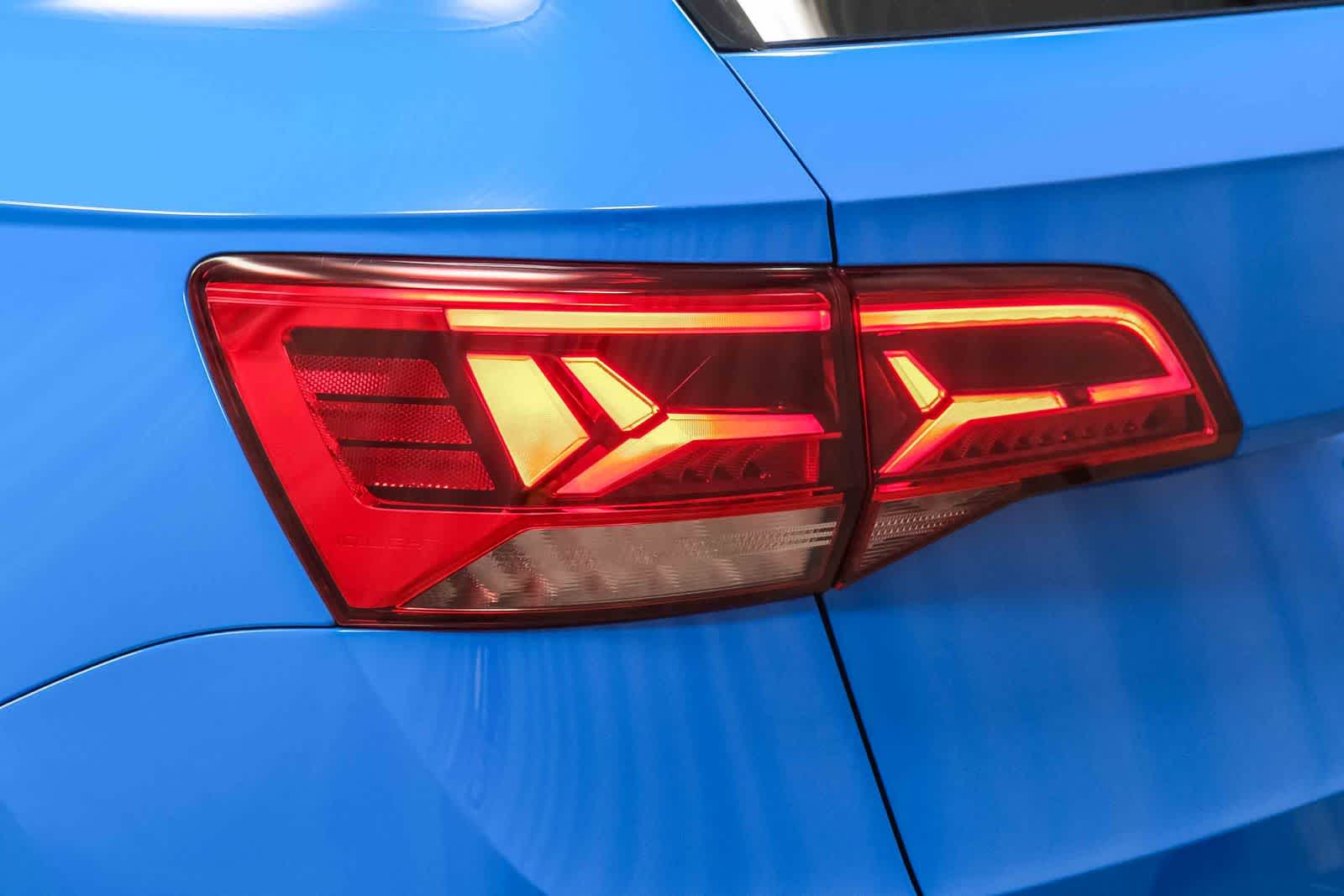 Thumbnail: 2022 Volkswagen Taos - 6