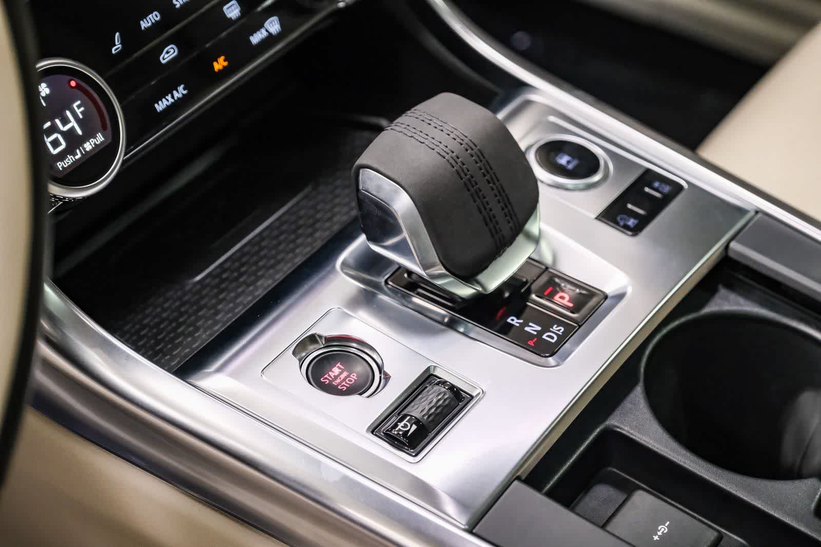 Thumbnail: 2021 Jaguar XF - 19