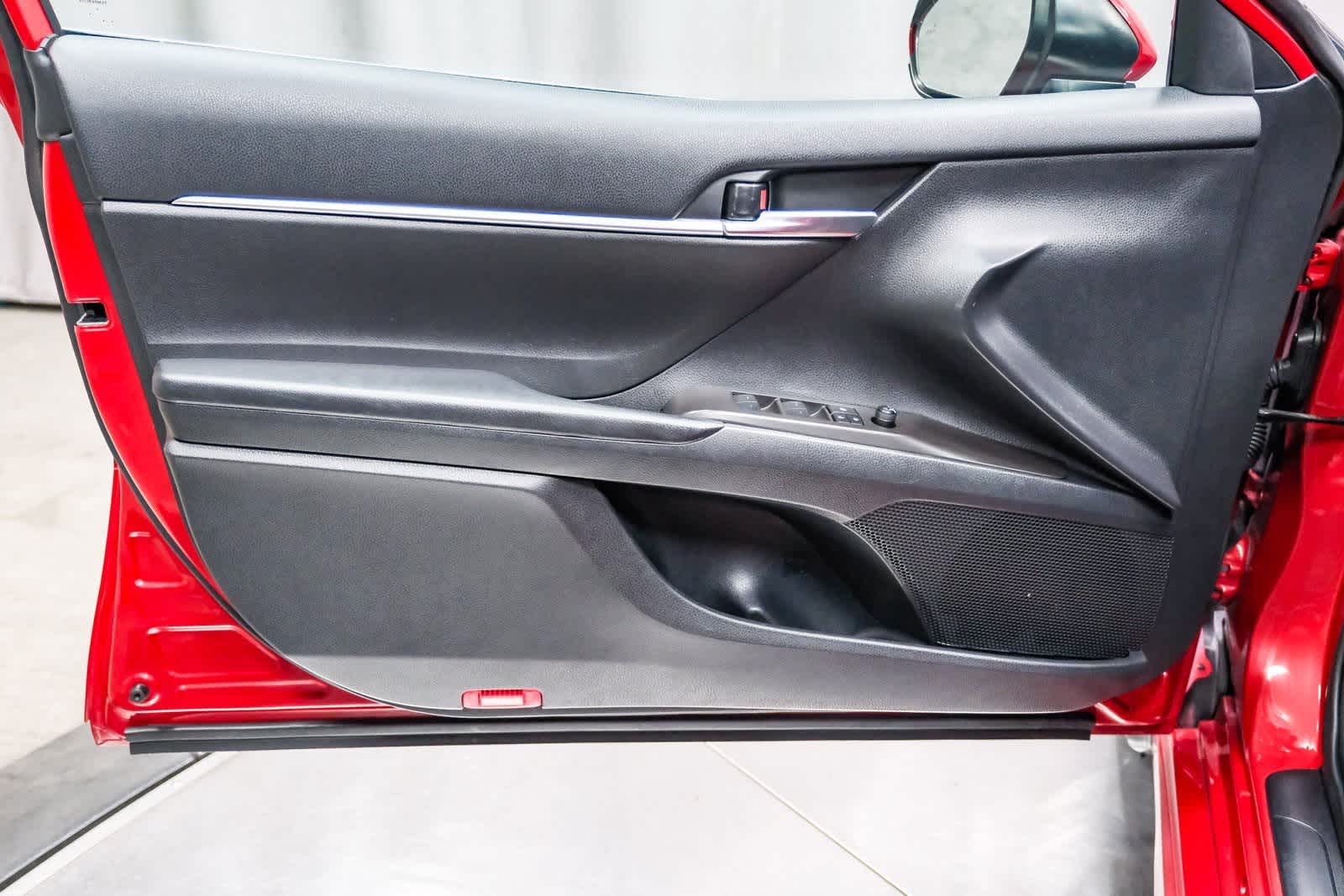 Thumbnail: 2022 Toyota Camry - 23