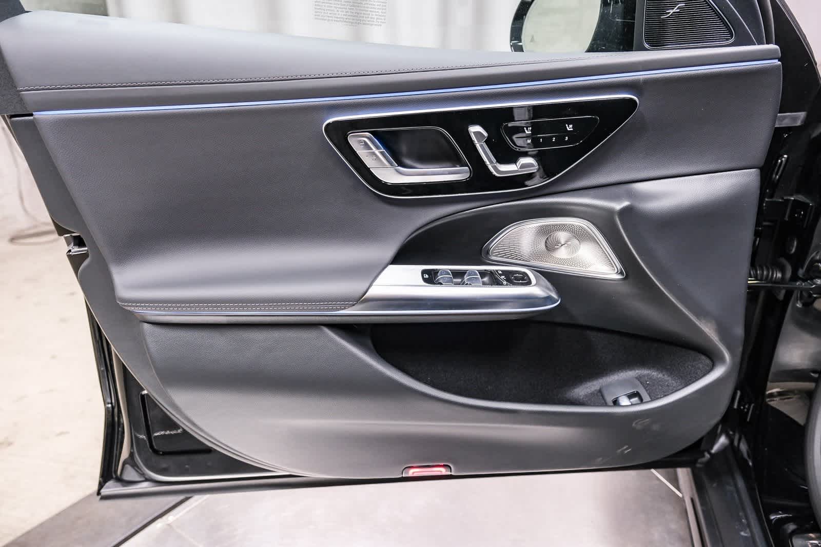 Thumbnail: 2026 Mercedes-Benz E-Class - 21