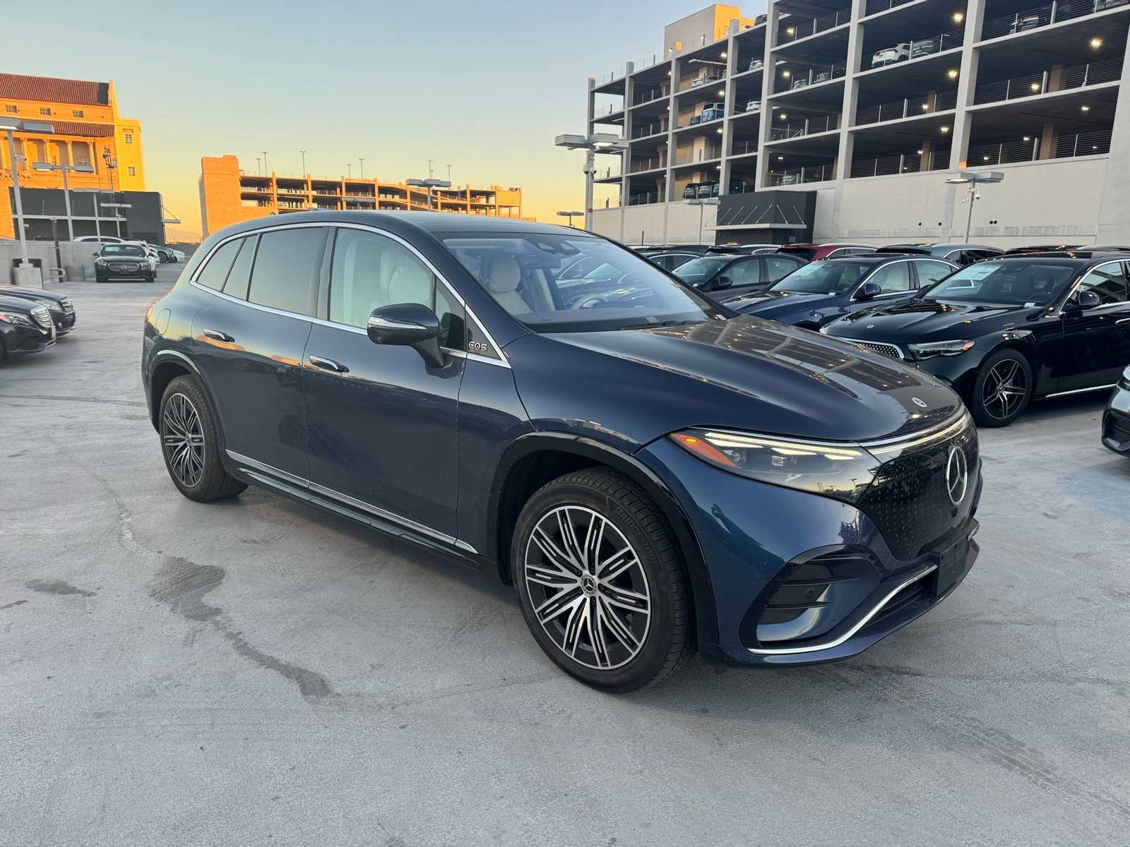 Thumbnail: 2023 Mercedes-Benz EQS - 2