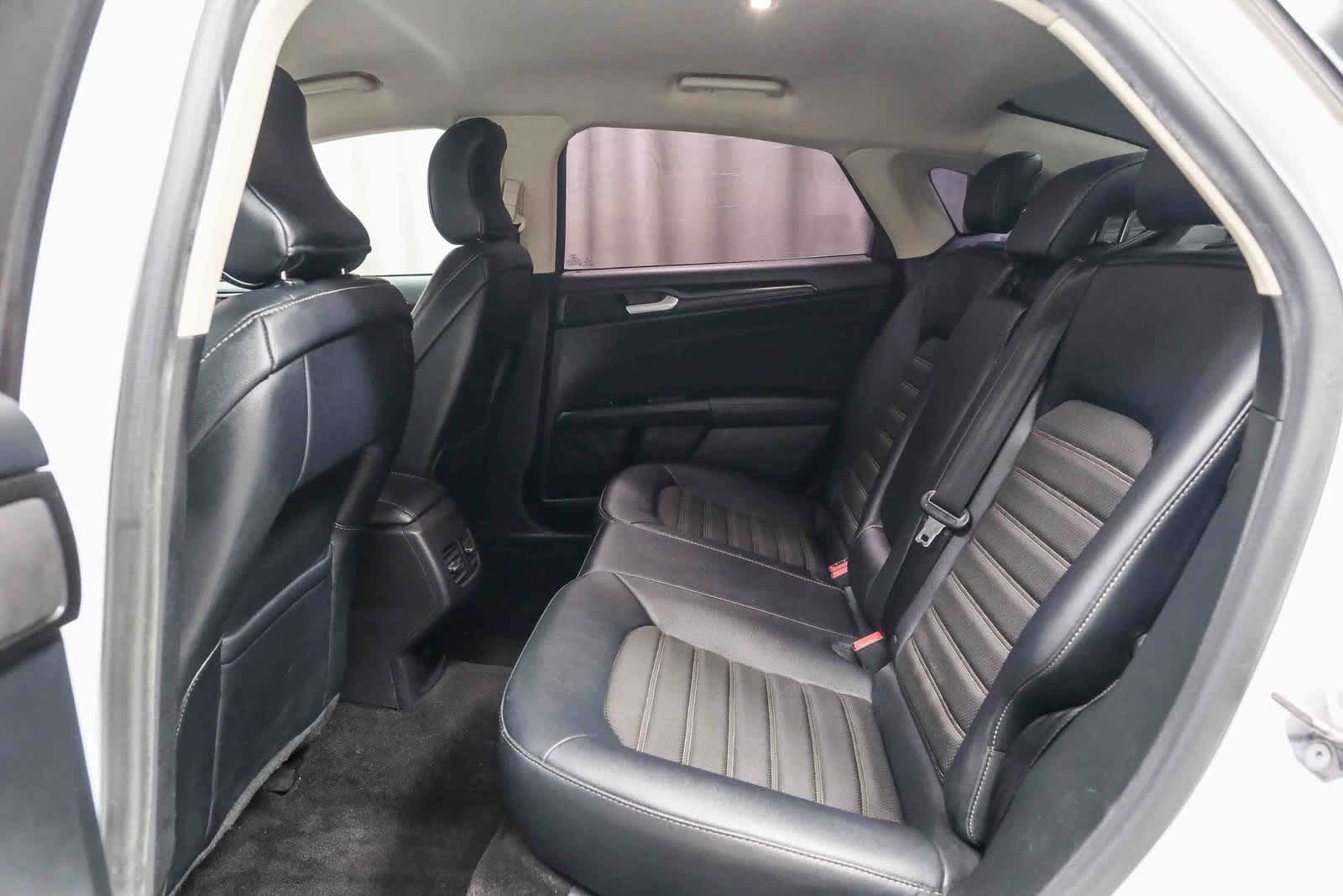 Thumbnail: 2018 Ford Fusion - 19