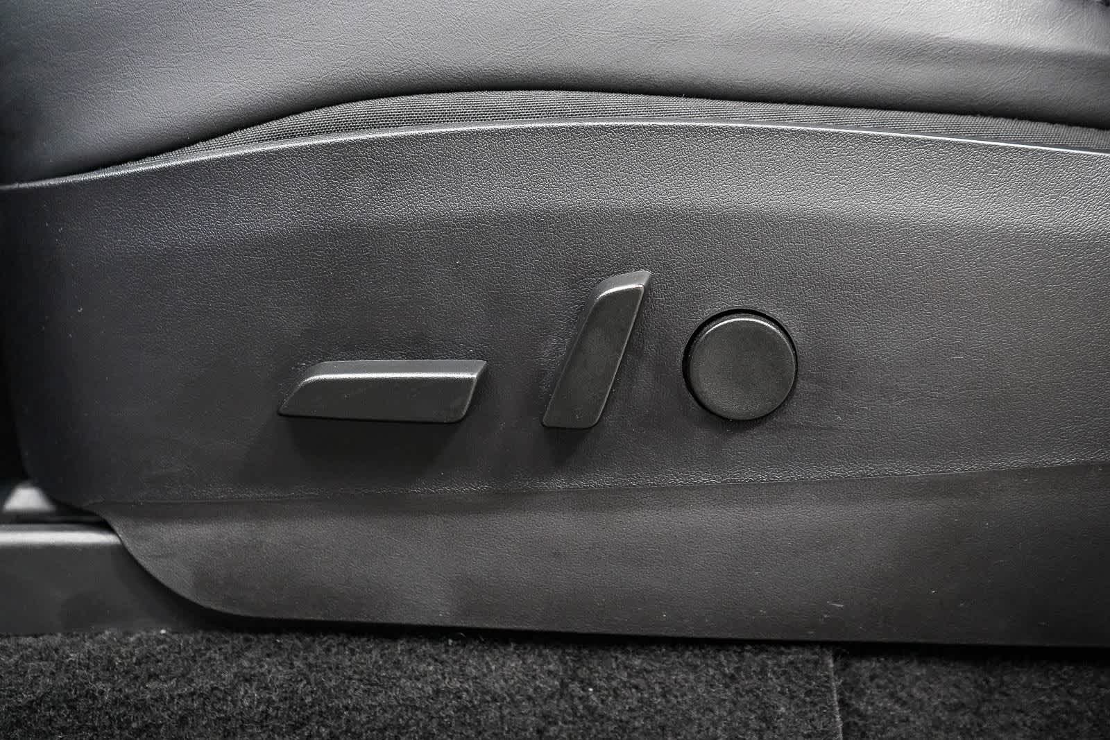 Thumbnail: 2020 Tesla Model Y - 19