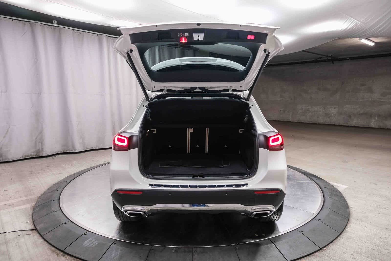 Thumbnail: 2023 Mercedes-Benz GLA - 27