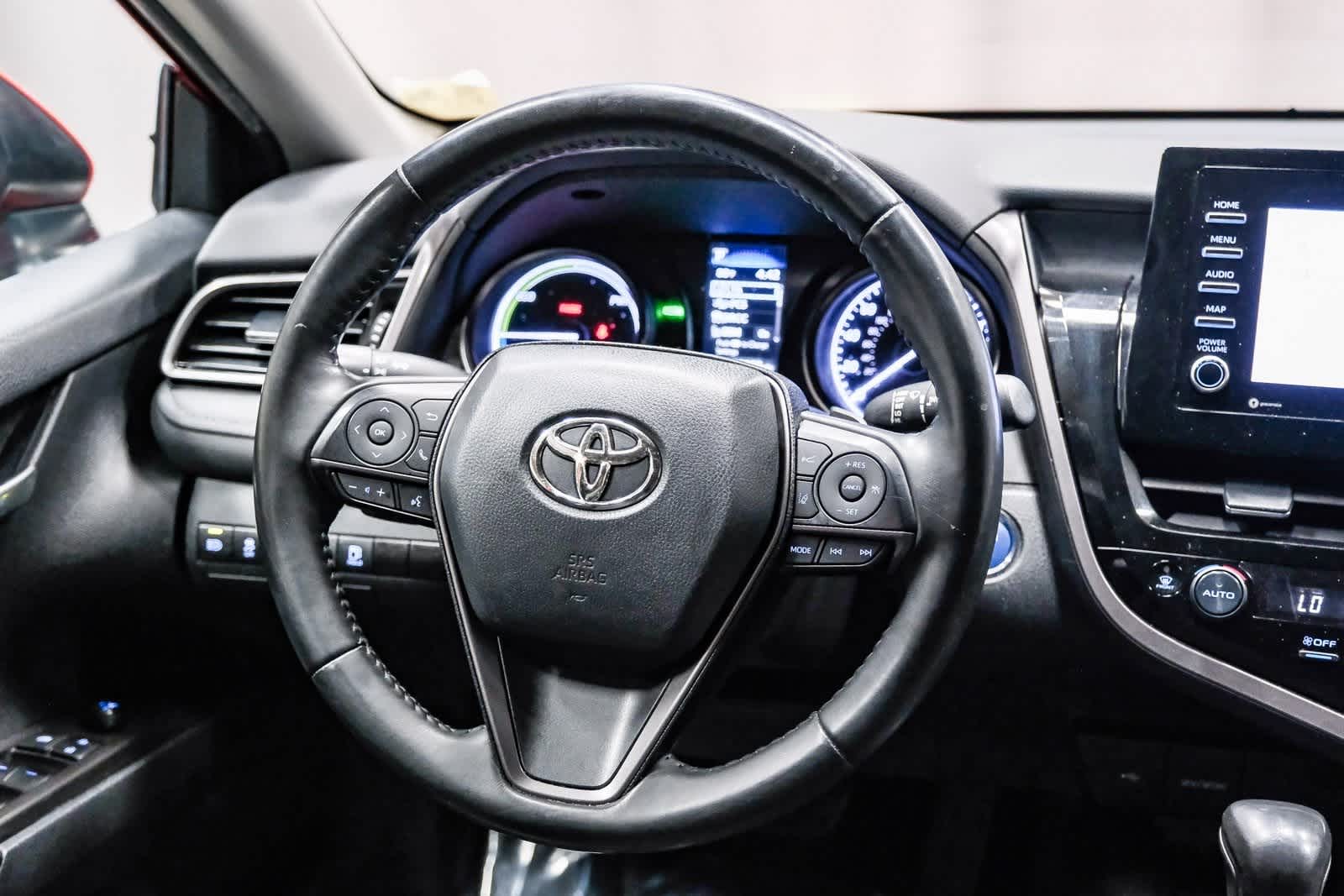 Thumbnail: 2022 Toyota Camry - 17