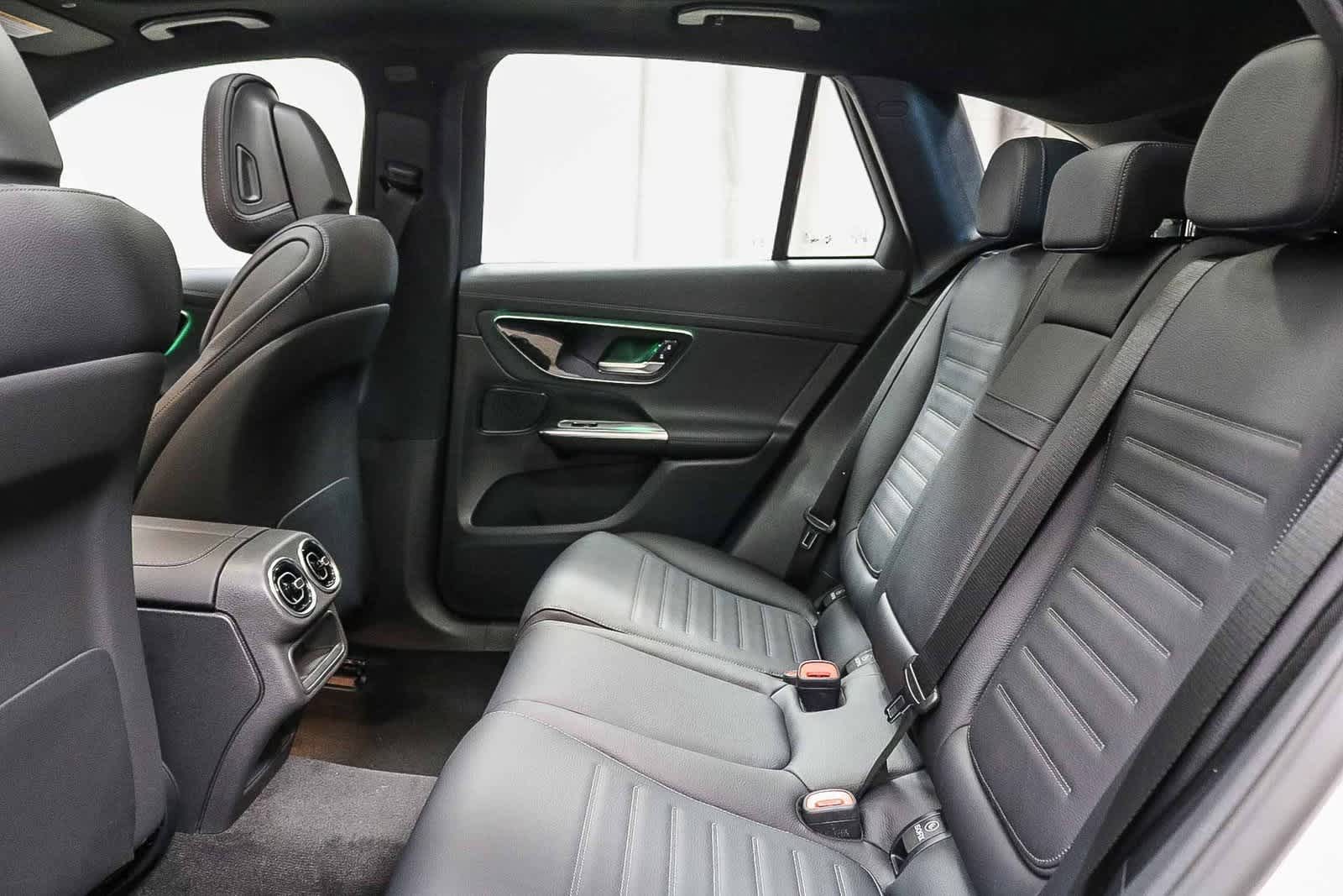 Thumbnail: 2026 Mercedes-Benz GLC - 18