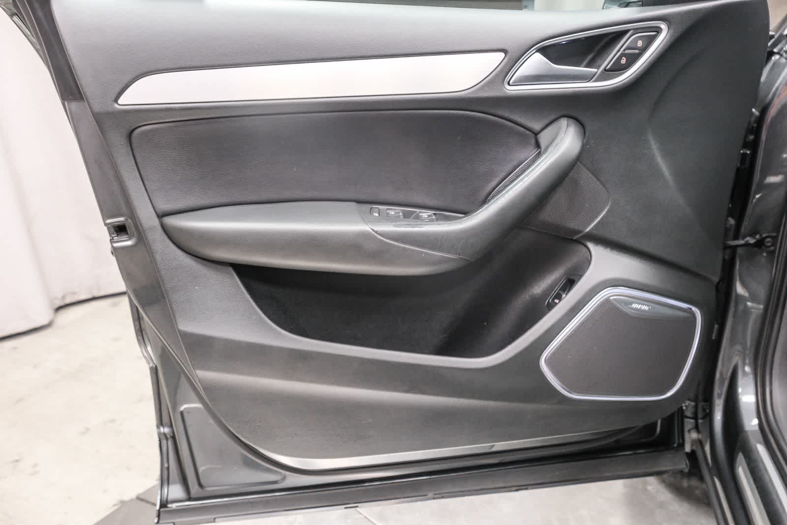 Thumbnail: 2018 Audi Q3 - 28