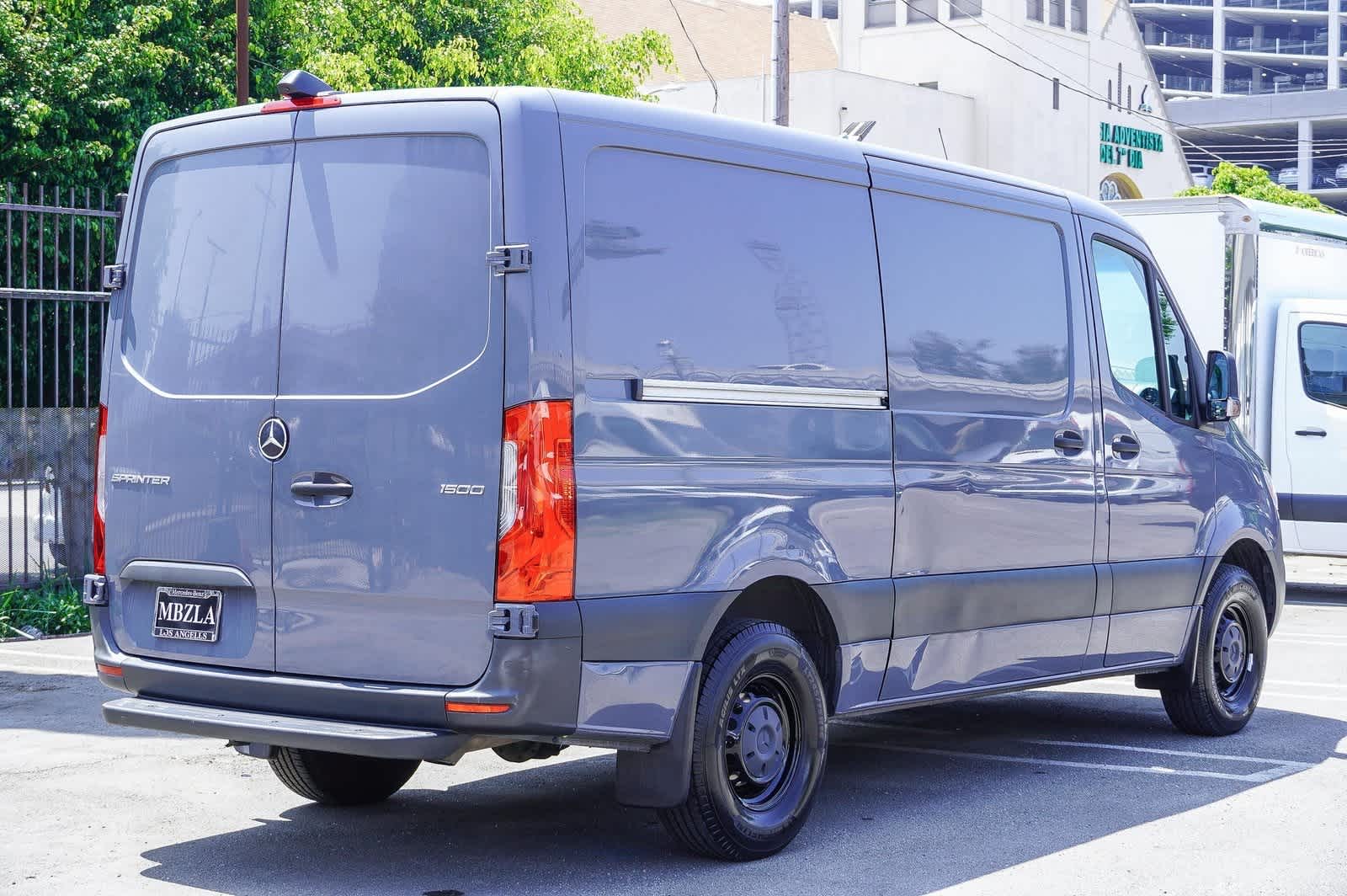 Thumbnail: 2022 Mercedes-Benz Sprinter - 4