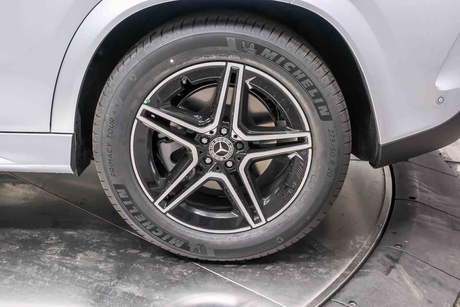 Thumbnail: 2026 Mercedes-Benz GLE - 9