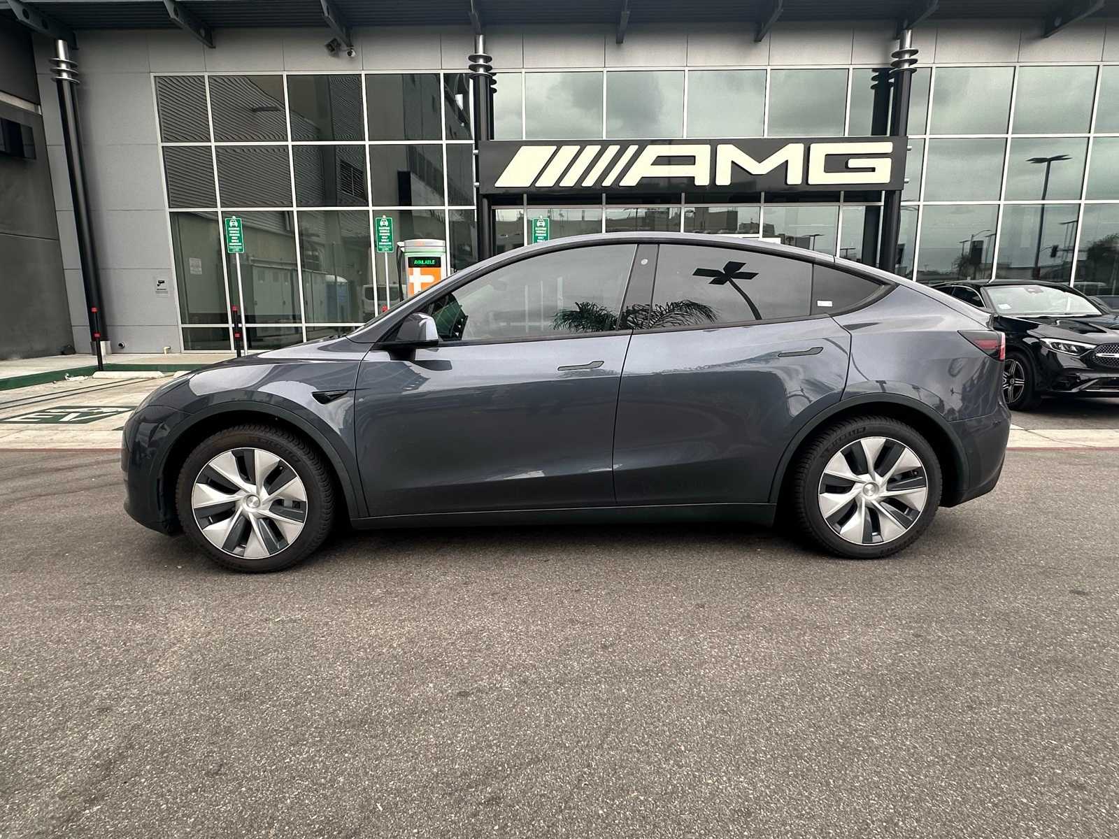 Thumbnail: 2020 Tesla Model Y - 2
