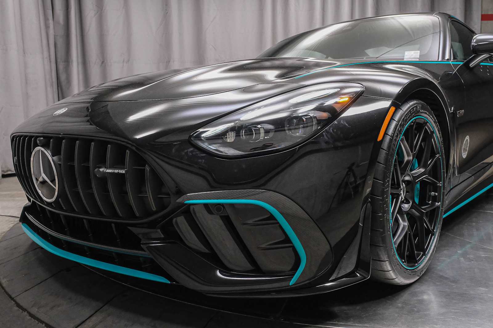 Thumbnail: 2025 Mercedes-Benz AMG GT - 12