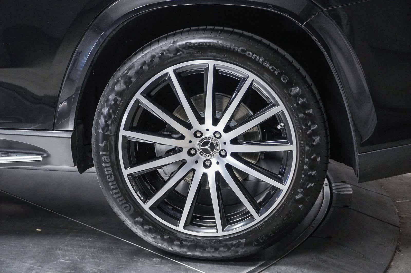 2022 Mercedes-Benz GLS 450 4MATIC 10