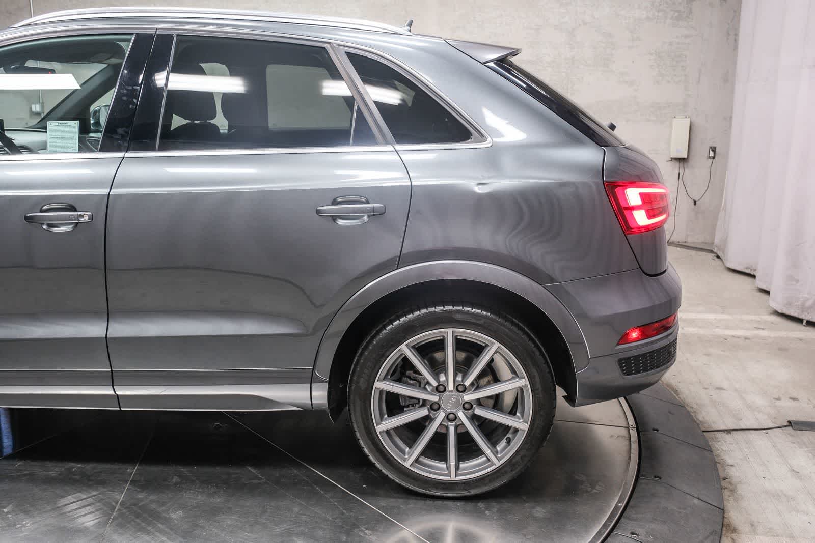 Thumbnail: 2018 Audi Q3 - 9