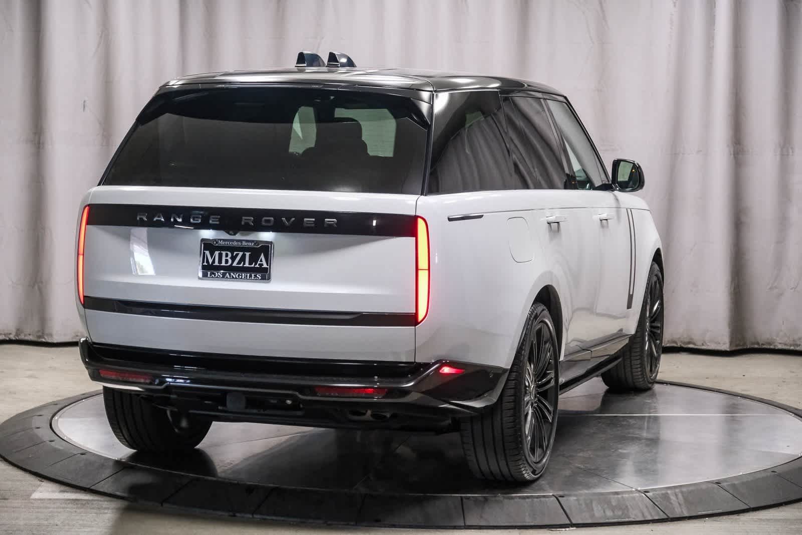 Thumbnail: 2024 Land Rover Range Rover - 4