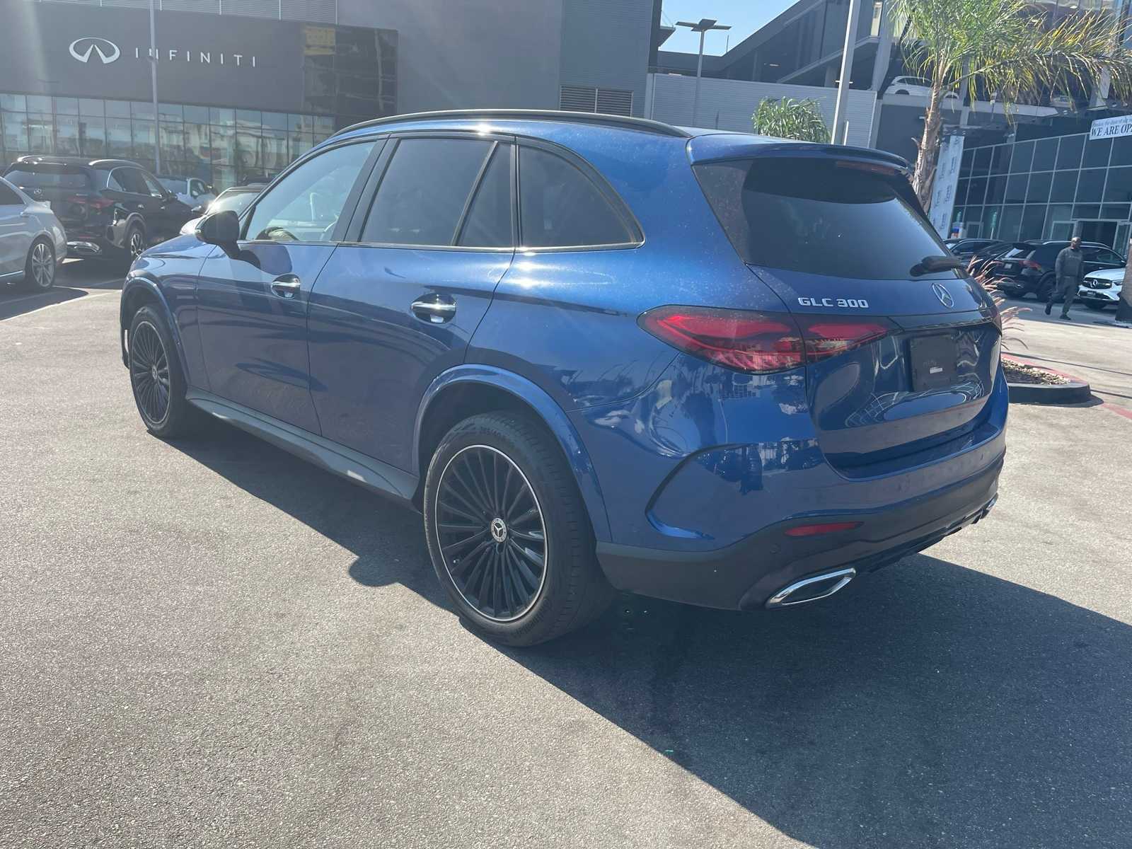 Thumbnail: 2023 Mercedes-Benz GLC - 4