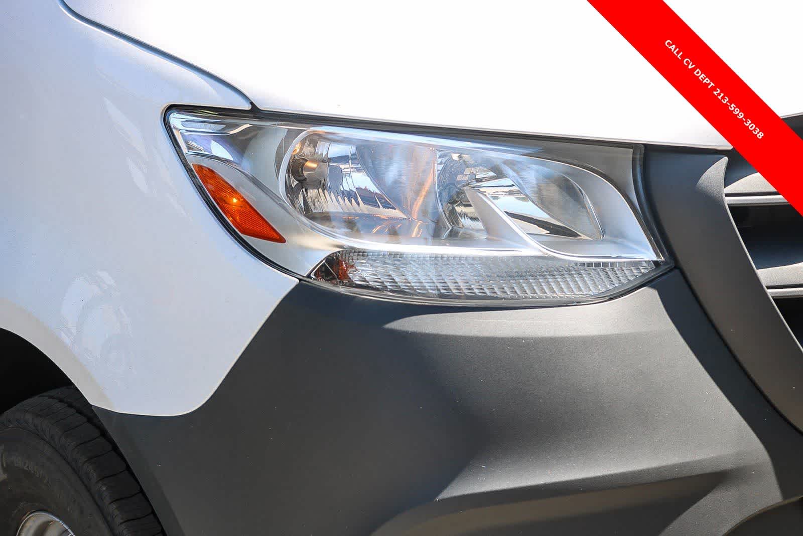 Thumbnail: 2024 Mercedes-Benz Sprinter - 4